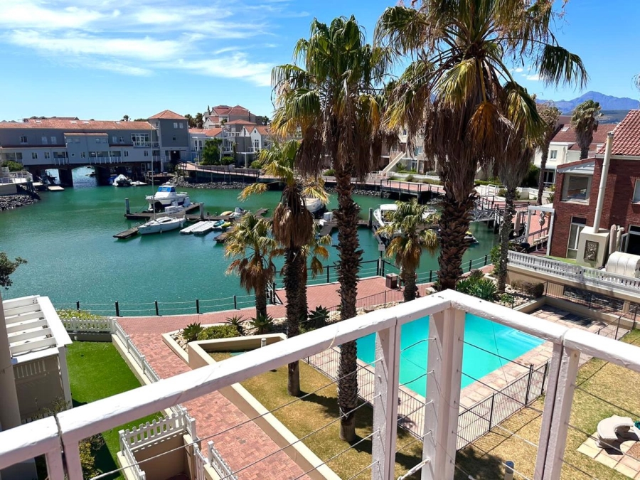 3 Bedroom Property for Sale in Harbour Island Western Cape